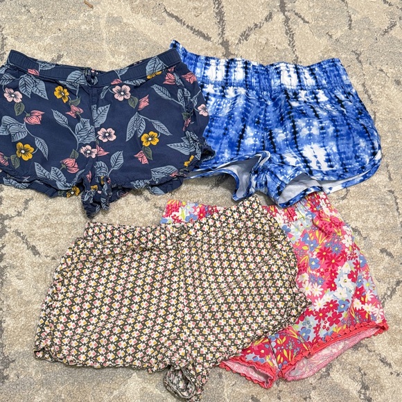 Carter's Floral and Geometric Shorts Set - Picture 4 of 4